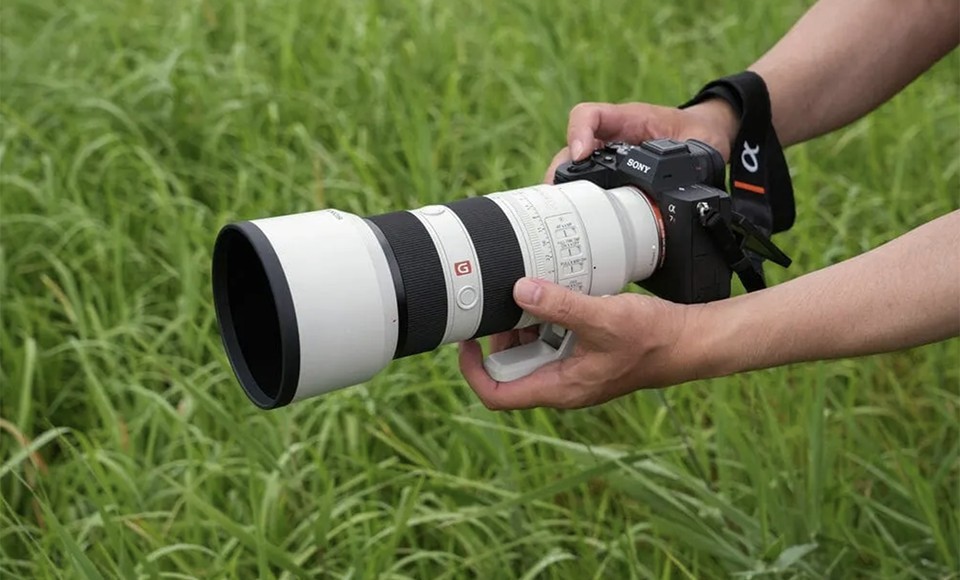 No.5 in 2025 Best-Selling New Lenses: Sony FE 70-200mm f/2.8 GM OSS II Master Telephoto Zoom Lens