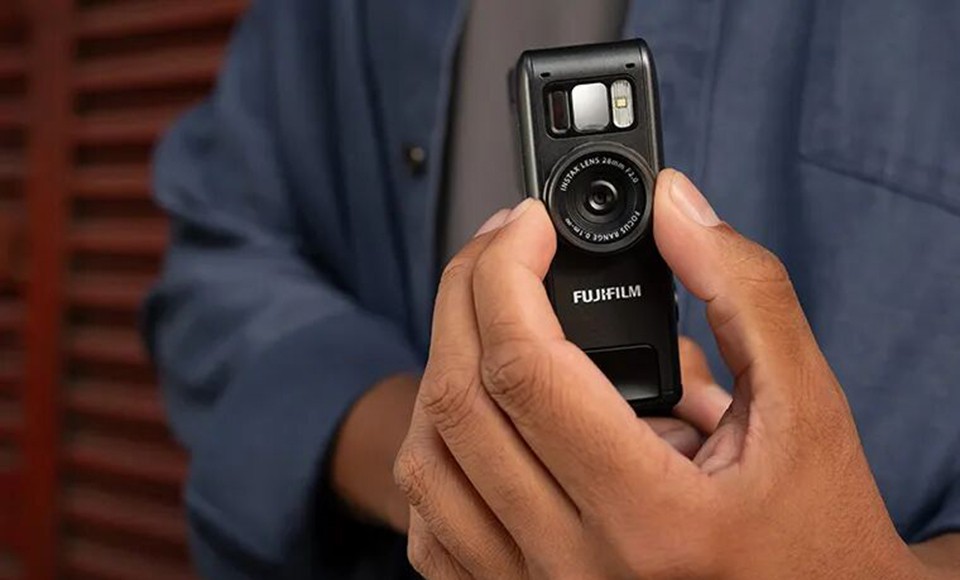 Close-up of the Strength Dial for adjusting the intensity of film effects