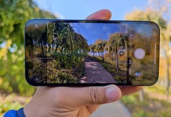 iPhone 16 Mobile Phone Photography Review