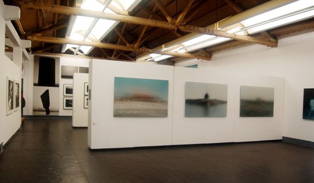 The Way to Sell Paintings and Photographic Works to Galleries