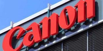 Adjusting Canon Video Camera Buttons for Better Shooting