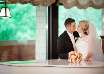 Creating Unforgettable Moments in Bridal and Groom Photo Shoots
