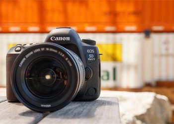 How a 60W Video Light Can Instantly Elevate Your YouTube Content